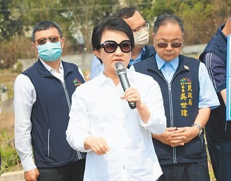 盧秀燕強調,希望她第2任的任期內,致力將台中市打造成幸福宜居的城市。(陳世宗攝)
