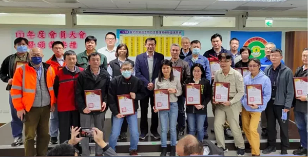 為避免職災發生,北市府推動多元降災的因應對策。圖/北市勞動局提供