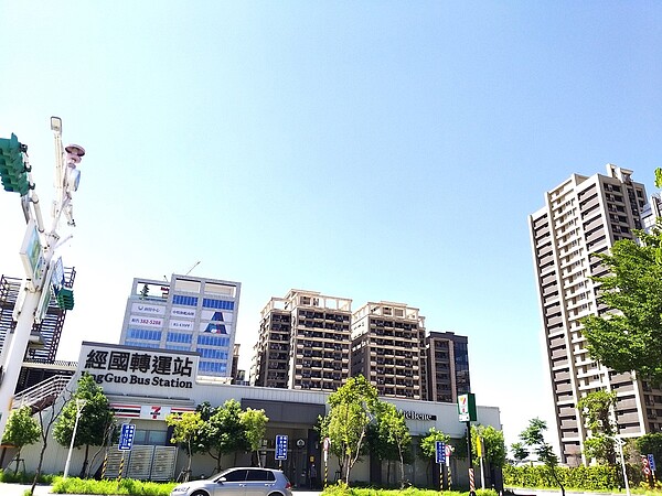 潛力大?桃園這新興區2年1坪漲7萬 專家揭3大優勢 經國重劃區潛力頗大,有住宅推案、也有商辦規劃,在交通上有3大優勢,值得關注。圖/好房網News記者林和謙/攝
