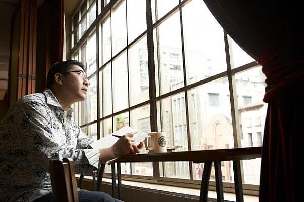 沈鴻元因罹患膽管癌過世。圖/取自臉書