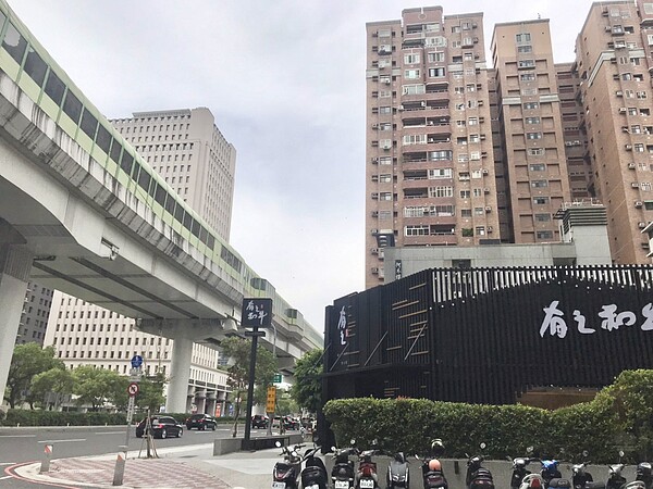 台中市3屯區近年重大建設多，包括捷運、重劃區話題、百貨商場等。圖／信義房屋提供