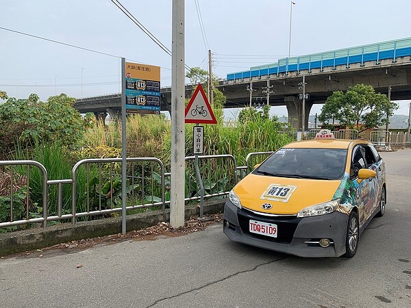 小黃公車照顧偏遠地區市民基本民行需求。圖／台中市府提供