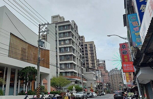 自住需求買方想在泰山購屋,現在是好機會?專家建議下半年會是更可以有議價空間的好時機。圖/好房網News記者林和謙/攝