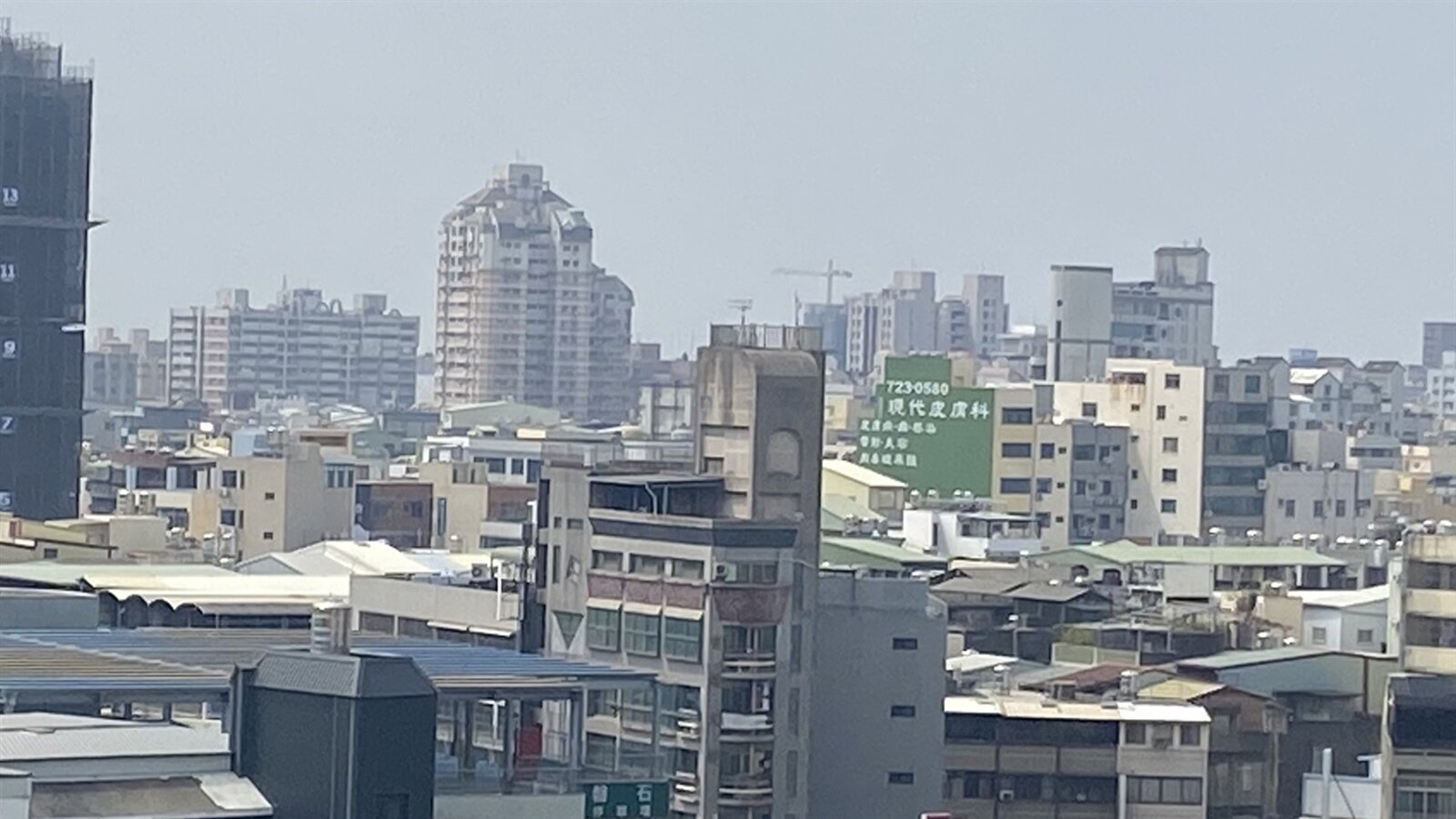 彰化縣去年共有5197筆土地、147棟建物未辦理繼承,依公告現值換算總值達38億餘元。記者劉明岩/攝影