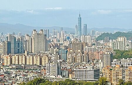 2022年度房地合一稅組成出爐,根據統計有4萬9584件,其中44.97%是課徵35%以上短期交易重稅,另外稅額249億元,全都是房地合一上路以來歷史新高,整體貢獻逾半達到56.8%。(本報資料照片)