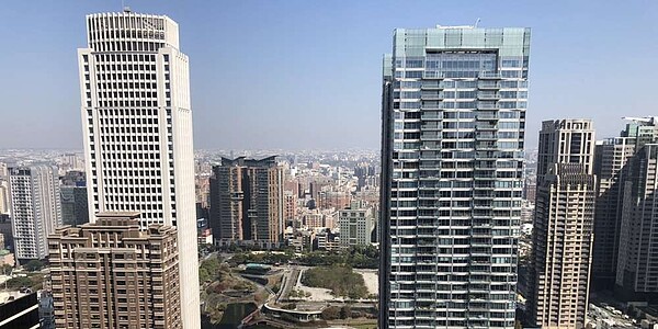 近七個月預售成交較前一年度同期呈現腰斬。圖/聯合報資料照片