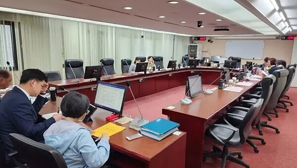 北市議會法規會修正北市生育獎勵金發放辦法,回溯至去年12月25日起新生兒均適用,預計有3800名新生兒受惠。圖/記者楊正海攝影