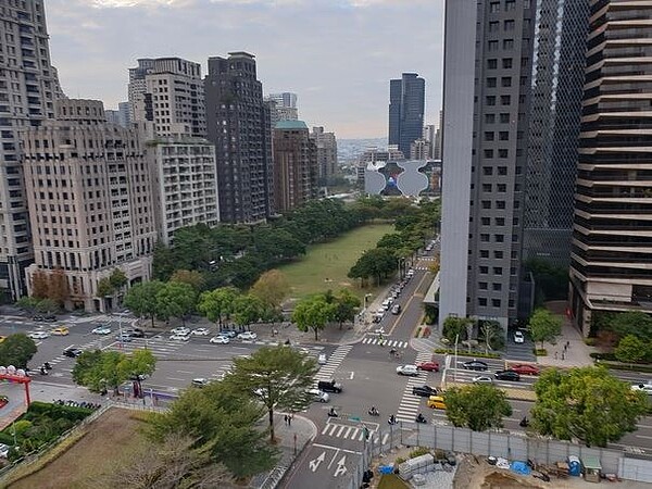 單身經濟爆發!小宅交易熱區「TOP10」 台中西屯最夯 今年1-9月小宅熱門交易行政區,由台中市西屯區以694件交易奪冠。圖/永慶房產集團提供