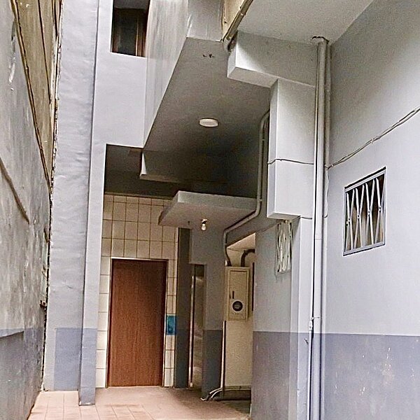 位於樹林中山路一段的社區增設電梯工程剛完工。圖／新北市城鄉局提供