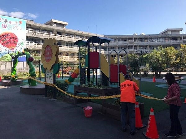 思賢國小內設有共融式遊樂設施。圖／取自思賢國小臉書粉絲專頁
