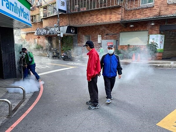 仁義里定期進行清消作業。圖／取自陳文一臉書粉絲專頁
