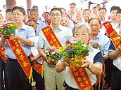 鬼門開！中元祭老大公廟開龕門