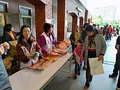 松山區復盛里里長王正雄　齊聚一堂熱鬧滾滾