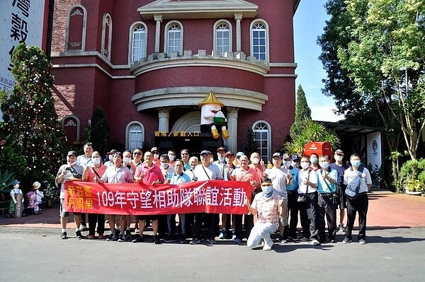 丹鳳里定期舉辦睦鄰活動，里民參與踴躍。圖／取自幸福丹鳳里臉書粉絲專頁
