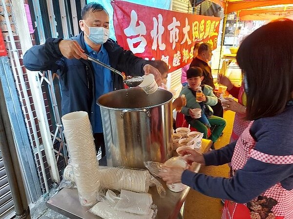 國順里舉辦元宵節慶祝活動。圖／取自台北市鄰里服務網