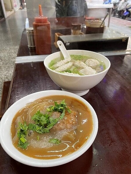 赤松里美食林員肉圓。圖／廖詠琦攝

