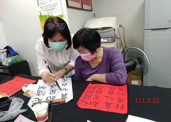 豐年里長者健康促進課程。圖/取自「臺北市鄰里服務網」