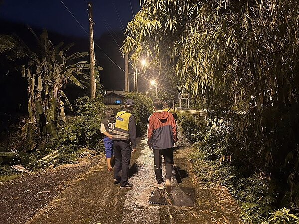 花蓮一名5歲女童遭陌生男子性侵,檢警積極偵辦拘提該男到案,12日聲請羈押。圖/翻攝自顏維勳臉書