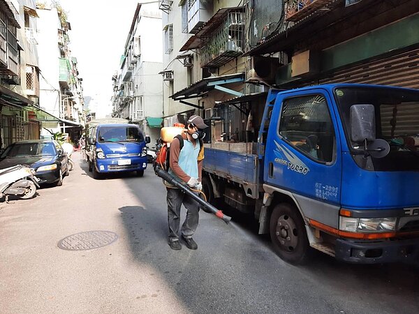豐年里進行清消作業。圖/取自「臺北市鄰里服務網」