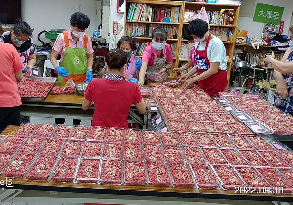 大豐里九九重陽節活動。圖／取自「張錦堂」臉書

