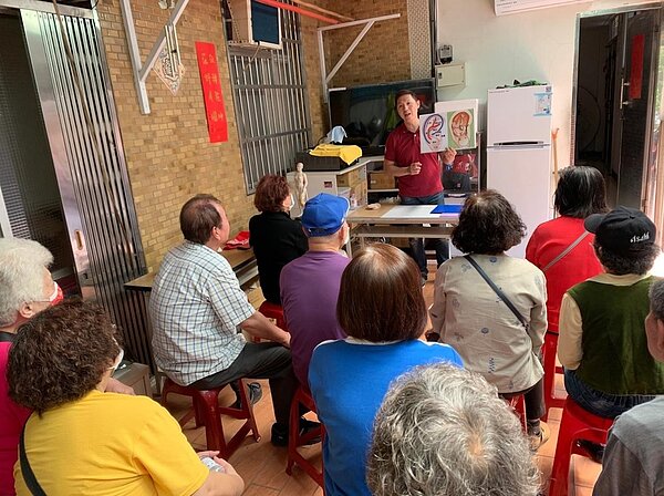 健康講座。圖片由黃昰瑋里長提供。