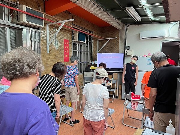 肌耐力訓練課程。圖片由黃昰瑋里長提供。