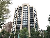 龍巖李家強勢回歸13.7億買文華苑　單價創新高