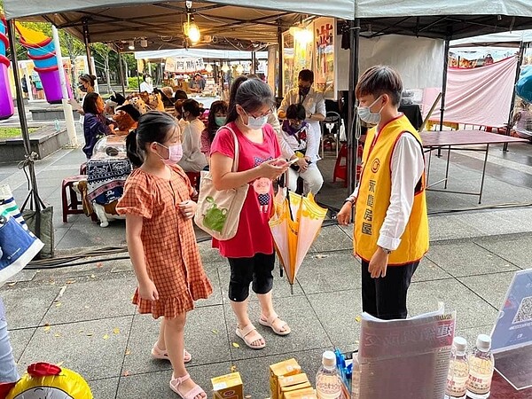 介壽里民眾參觀民生悠活節。圖／取自「松山樂生活 X 有你有我」臉書
