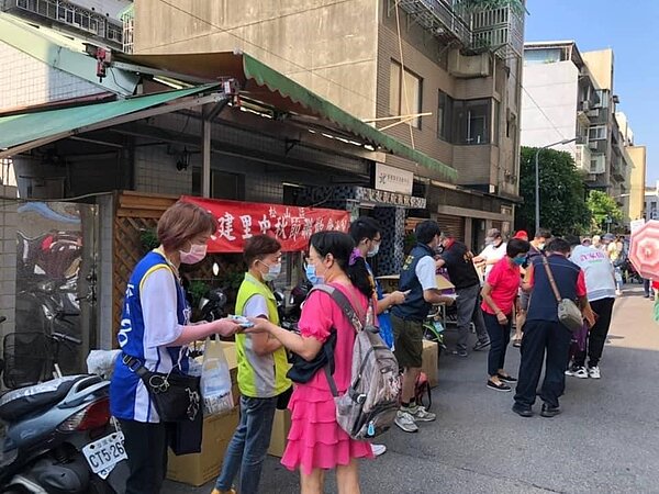 復建里舉辦中秋節聯歡活動。圖／林坤信里長提供
