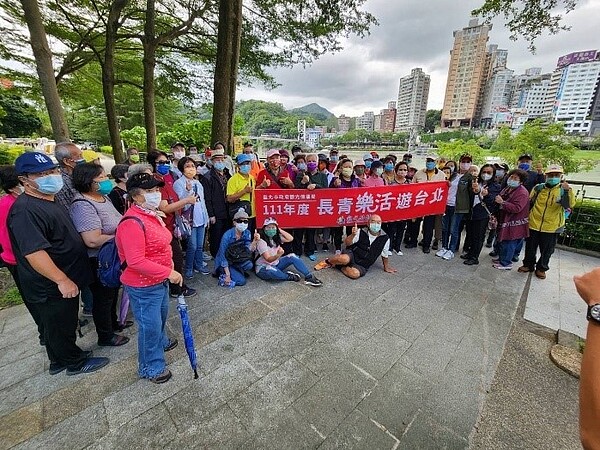 百福里舉辦的長青樂活遊台北活動。圖／取自李雯馨臉書粉絲專頁