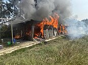 台南安南工寮火警　火勢猛烈工寮付之一炬