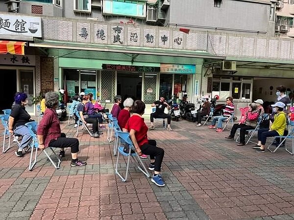 社區生活越過越好。圖片由里辦提供