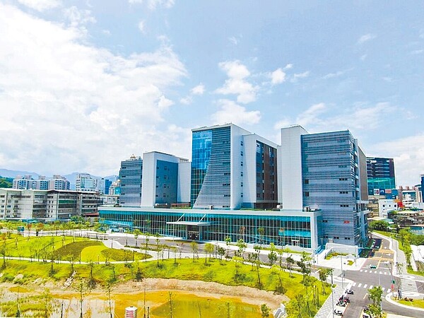 新北市寶高智慧產業園區近期公布第6次招商結果,選出「華淨醫材」、「揚全公司」進駐,後續將釋出精華3單元、面積313坪廠房和廠辦。圖/新北市經發局提供