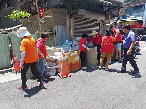 板溪里幸福有里回收站，一起做環保。 圖 / 黃國輝里長提供
