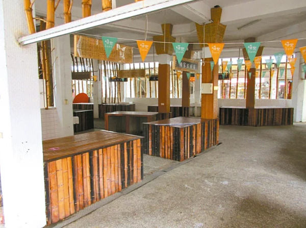 台南龍崎區舊公有零售市場已廢市10年,區公所規畫攤位區招商,可望有超商進駐。記者周宗禎/翻攝