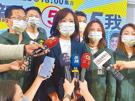 
針對R1道路爭議，沈慧虹反擊說，R1被稱做「為財團而開的路」，她和林智堅上任評估後發現，總經費42億元，市府出18億元，卻只能節省2分鐘。（陳育賢攝）
