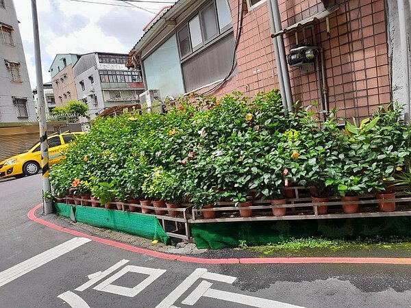 得和里街景。圖片由蔡綉花里長提供。