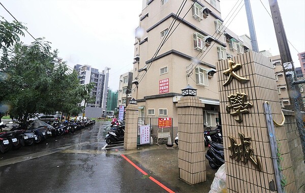 新竹縣新豐鄉「明新7號」社會住宅，是桃竹竹苗4縣市首件私有房舍轉型改做社會住宅的成功案例，也是繼台北市之後的全台第2例。圖／縣府提供