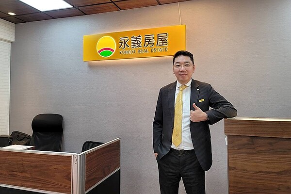 專長住宅買賣的趙儀君團隊,平均每個月業績高達1,200萬。圖/趙儀君提供