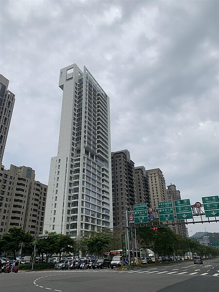 信義區指標豪宅「琢白」。記者朱曼寧/攝影