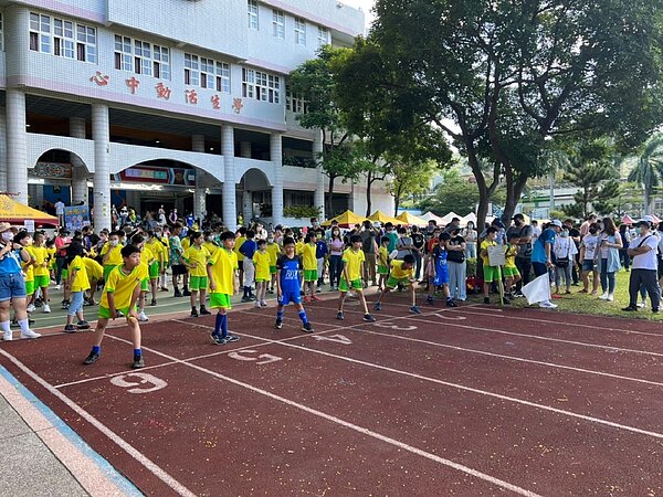 福林國小的棒球、田徑、網球、足球、游泳、溜冰、跆拳道等運動型社團，經常在全國性比賽贏得佳績，展現福林多元又堅強教育成果。圖／永慶房產提供