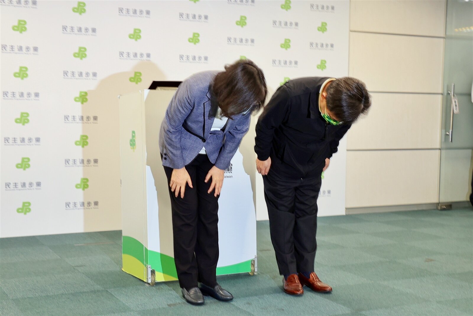 九合一大選前多方預測執政的民進黨會大敗,但未料結果竟是史上最慘。記者林伯東/攝影