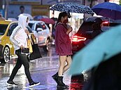 明午夜入冬首波冷空氣襲台　吳德榮：氣溫驟跌逾10度　冷到周四