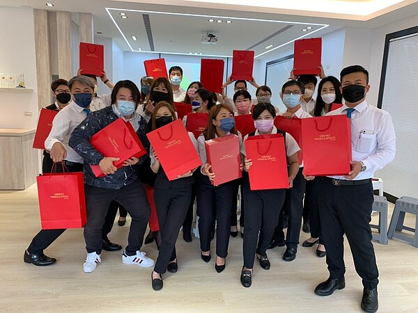 杜文掌握深度聯賣,強化團隊業績。(圖/杜文提供)