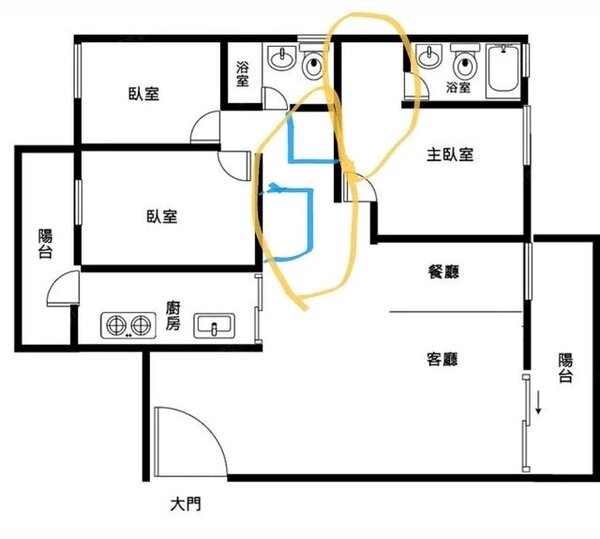 原PO曝光格局平面圖（黃色是原PO認為可惜的區域，空間不大也不小；藍色則是原屋主留下的系統櫃）。圖／翻攝自Dcard