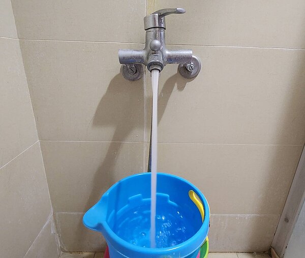 7日下周三早上9點到晚上9點,新竹縣新埔鎮上寮、下寮、文山、田新4個里,以及義民路和中正路沿線,共6673戶自來水用戶,將配合施工停水12個小時,提醒民眾及早儲水備用。記者王淑君/攝影