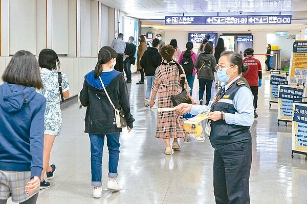 邊境解封至今逾一個月,但入境人潮成長速度緩慢,遠遠未達預期。 圖/聯合報系資料照片