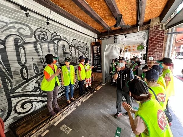 台南市中西區忠義路段獲友善騎樓競賽新路段組第1名。記者鄭惠仁/翻攝