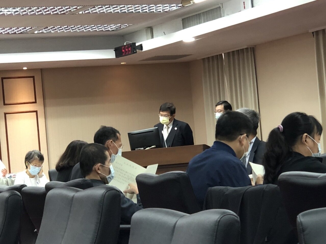 交通部長王國材表示,桃機三航廈「一個聯盟一個航廈」只是其中一個方案,預計明年會由他主持敲定,2024年就會陸續部署。記者周湘芸/攝影