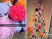 「浴室小物」拿來裝飾聖誕樹　網友讚翻：超可愛！